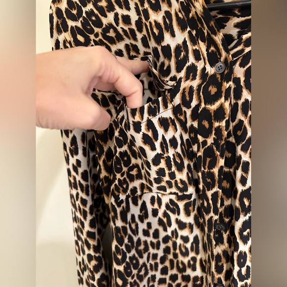 NWT silk button down - Picture 3 of 7